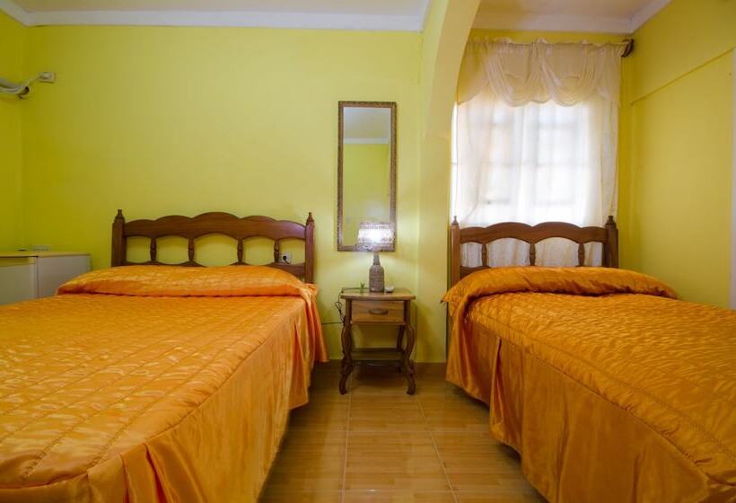 پانسیون Casa Esperanza Tuta