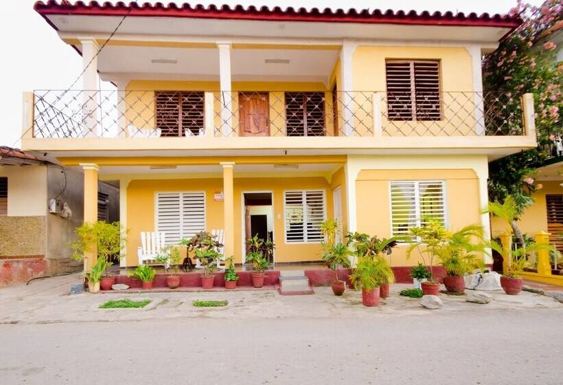 پانسیون Casa Esperanza Tuta