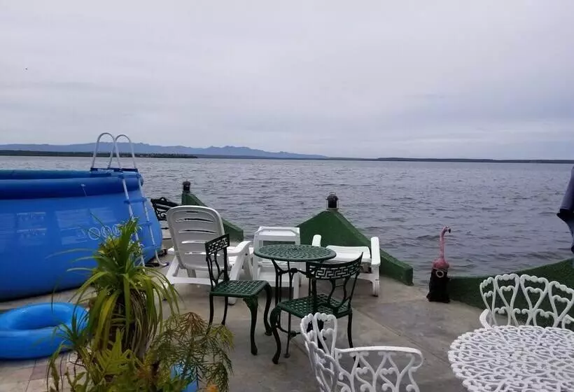 پانسیون Vista Al Mar Cienfuegos