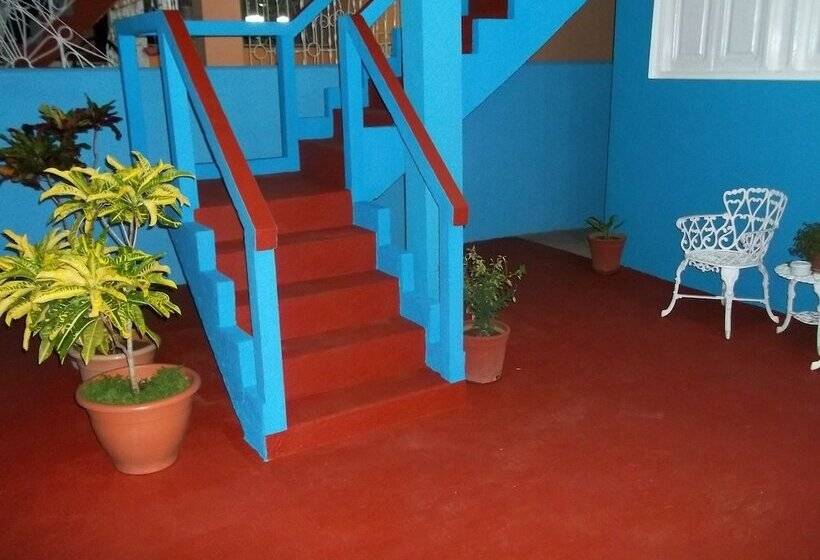 پانسیون Hostal Belkis