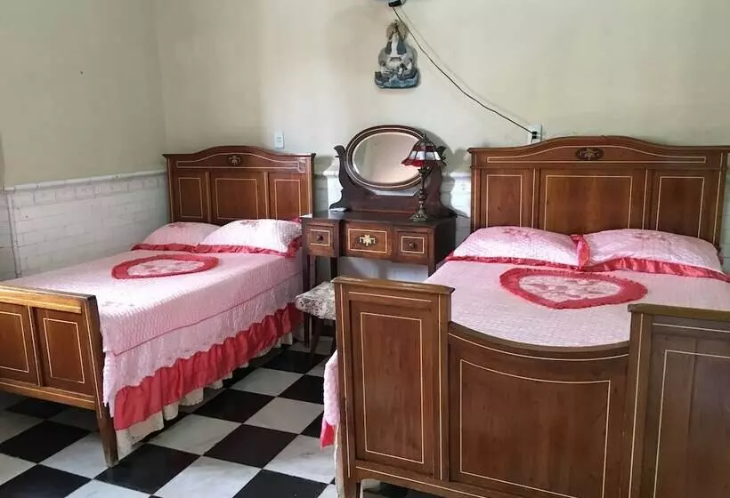 ペンション Hostal La Paloma
