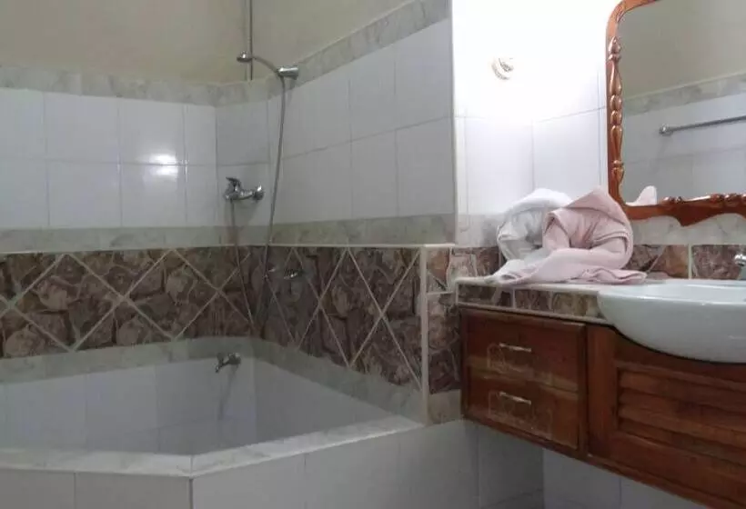 ペンション Hostal La Paloma