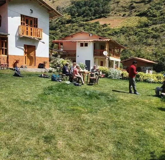 Albergue Casa De Piedra   Vaquería