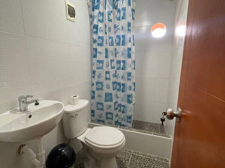 Albergue Casa De Piedra   Vaquería