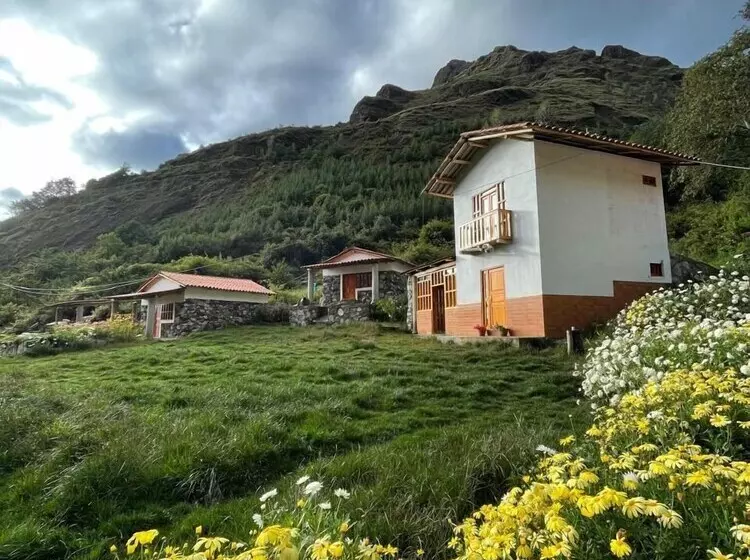 Albergue Casa De Piedra   Vaquería