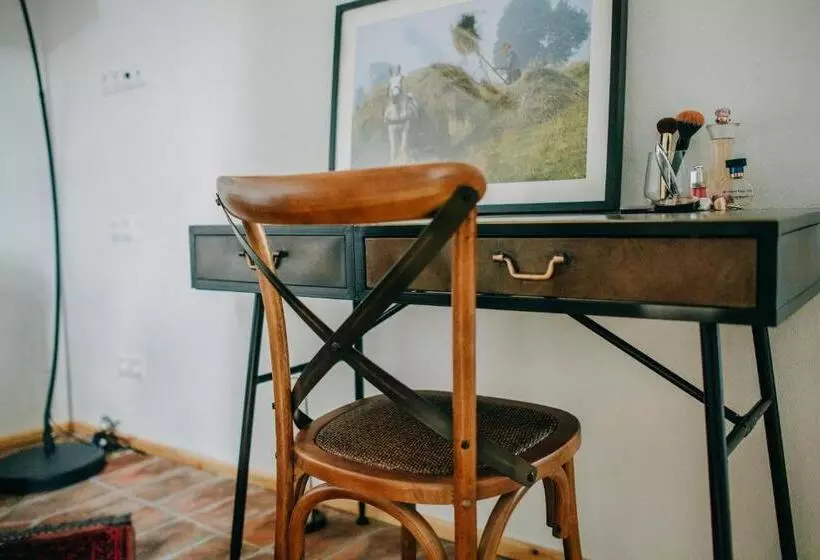 Aamiaismajoitus (B&B) Ugron Castle Fiatfalva