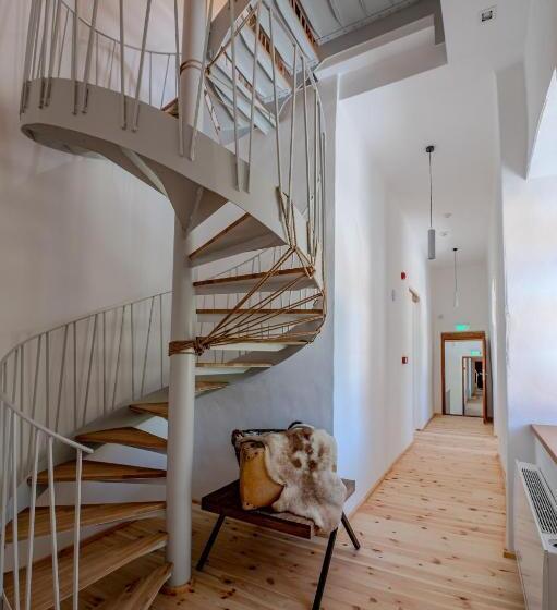 住宿加早餐  Ugron Castle Fiatfalva