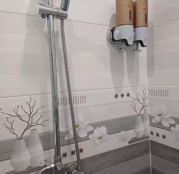 تختخواب و صبحانه Hoa Ban Hà Nội