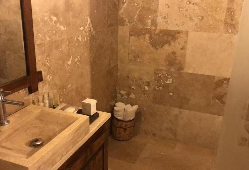 هتل Black Stove Cappadocia