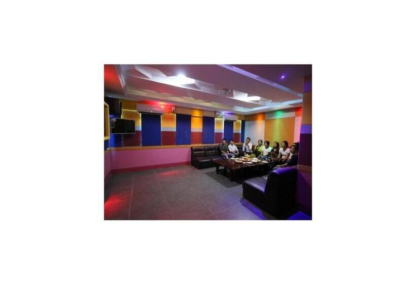 هتل Golden Princess