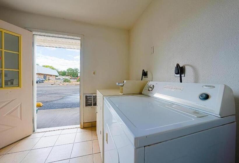 Отель Oyo Riverside Inn John Day Or