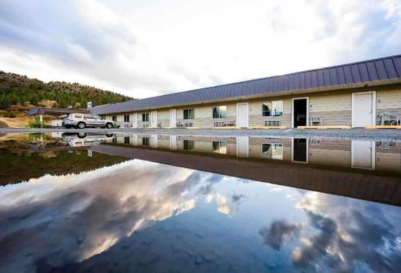 Отель Oyo Riverside Inn John Day Or