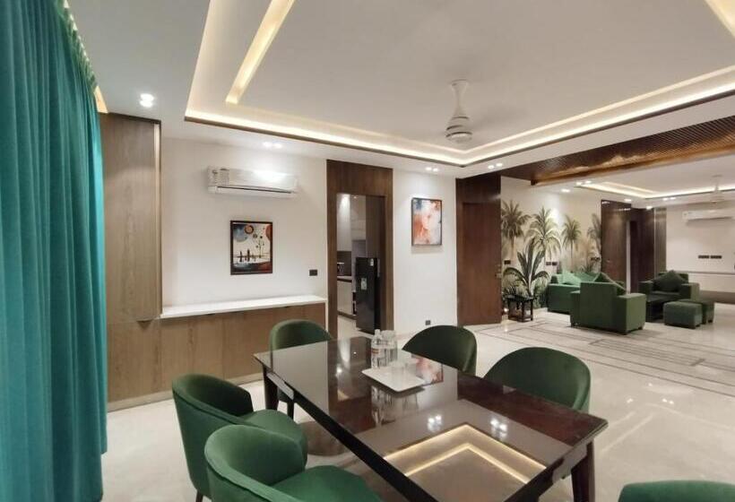 Hotel Rainam Mansions