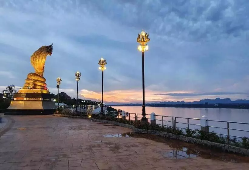 Hotelli The S Villas