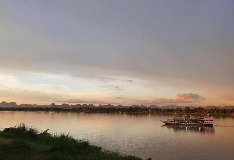 Hotelli The S Villas