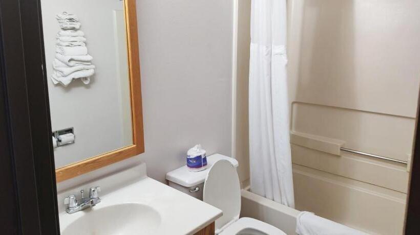 Magnuson Hotel Ironwood