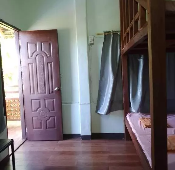Mischa S Hostel