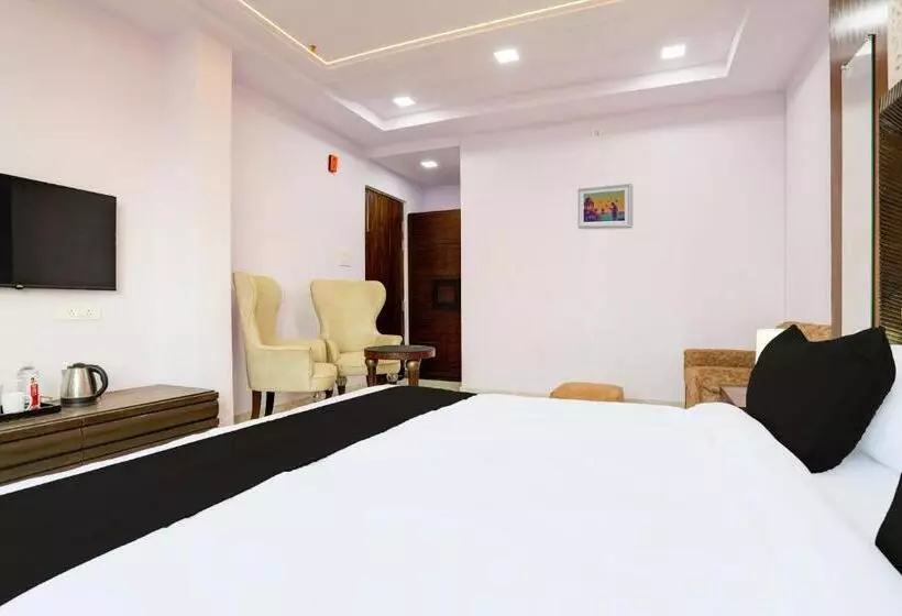 Oyo Hotel Lords Valley