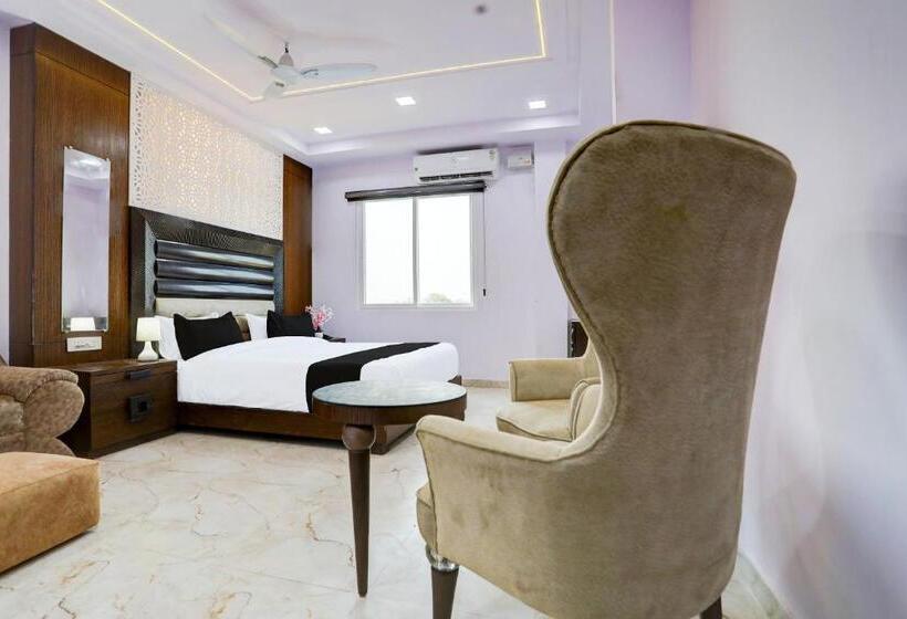 Oyo Hotel Lords Valley