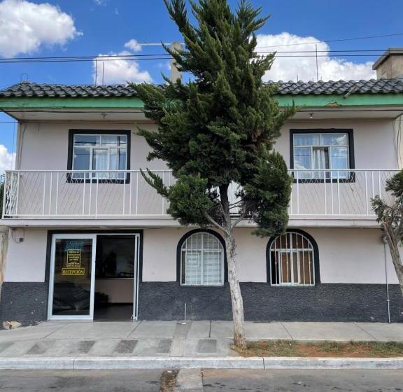 بنسيون Hostal De Atocha