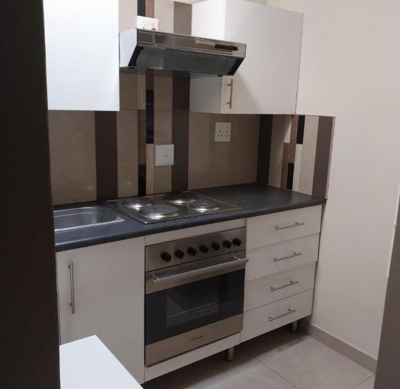 پانسیون The Flamingo Suite At Frederick S Place