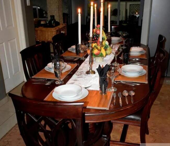 پانسیون The Flamingo Suite At Frederick S Place