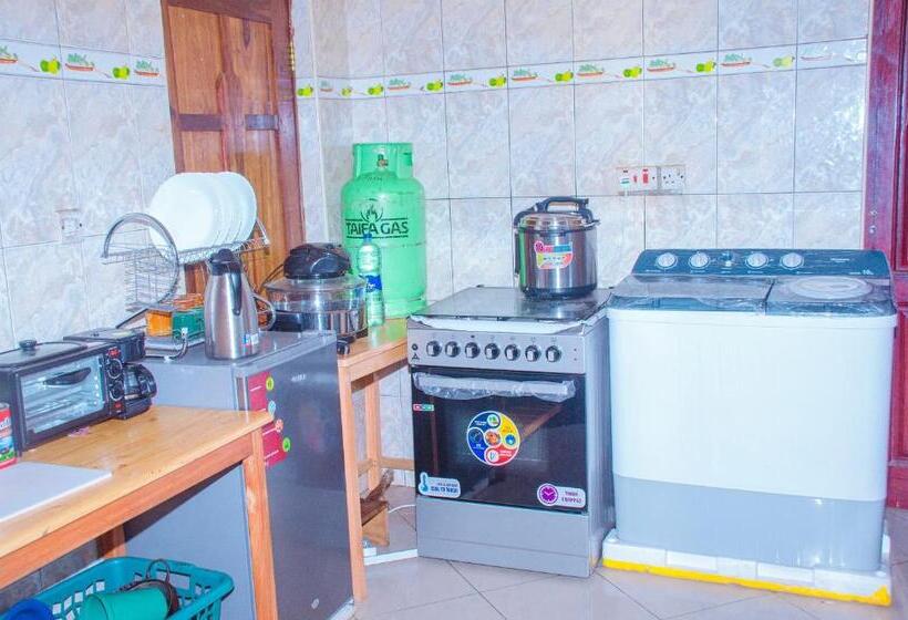 Tarangwe Homestay & Hostels