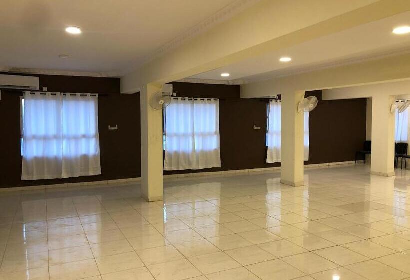 Wishotel Xpress 7 Eleven