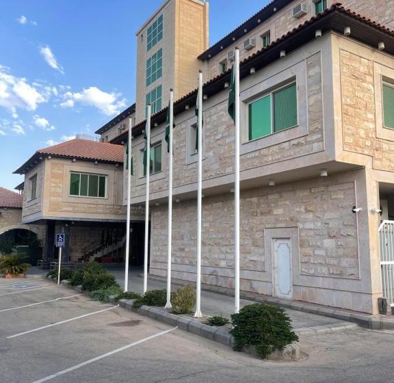 فندق الحنوة