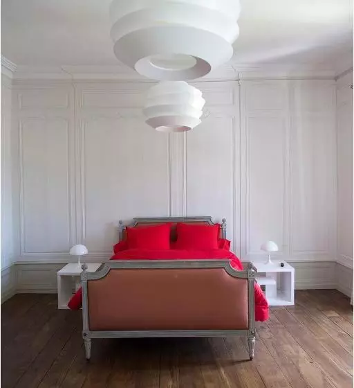 ベッドアンドブレックファースト La Maison Guischard De La Ménardière Dite La Maison Romane Chambre Hôte