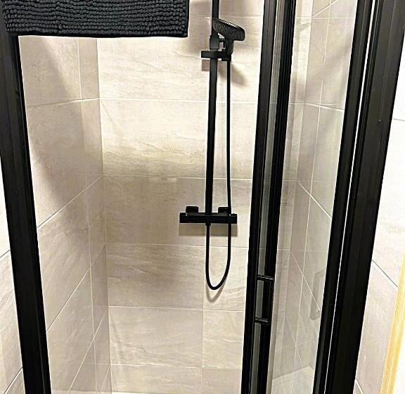 Bed and Breakfast No 2 The Arch