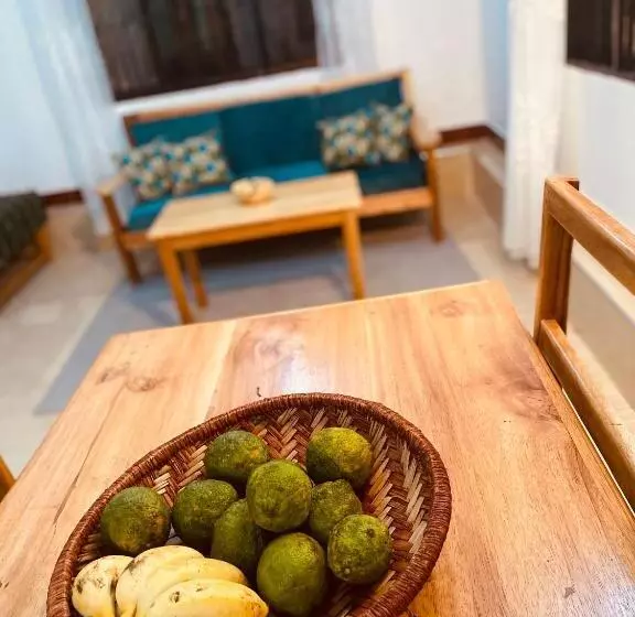 تختخواب و صبحانه Tukutane Kilimanjaro   Homestay
