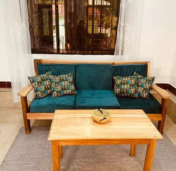 تختخواب و صبحانه Tukutane Kilimanjaro   Homestay