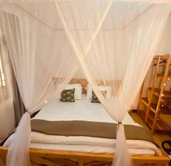 تختخواب و صبحانه Tukutane Kilimanjaro   Homestay