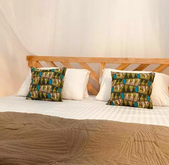 تختخواب و صبحانه Tukutane Kilimanjaro   Homestay