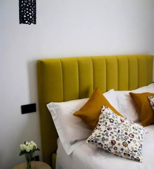 Frida Luxury B&b