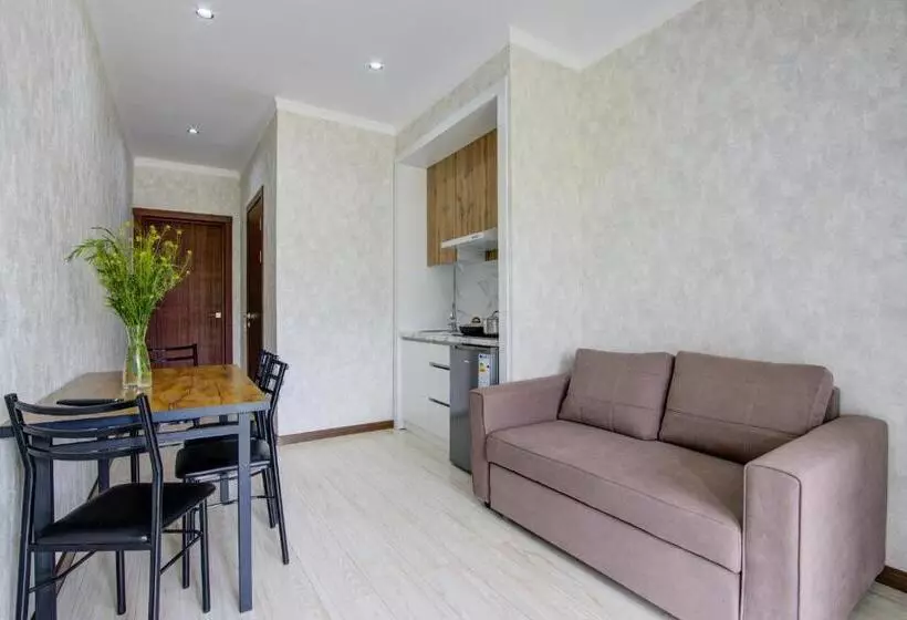 Novel Hotel And Apartments