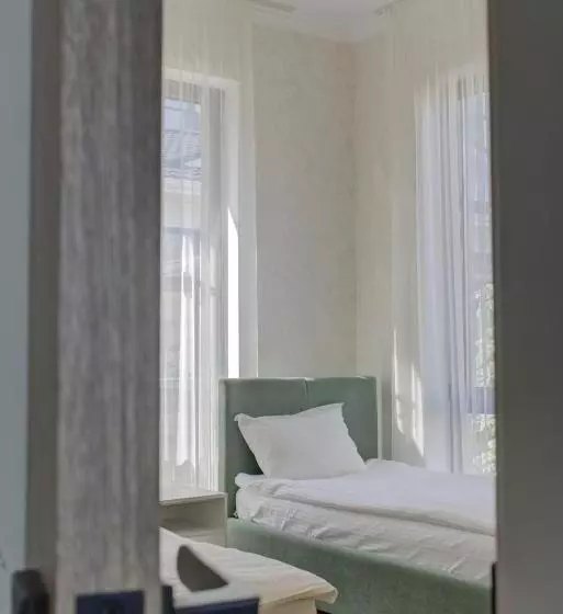 Novel Hotel And Apartments