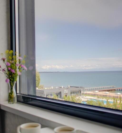 Novel Hotel And Apartments