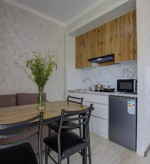 Novel Hotel And Apartments