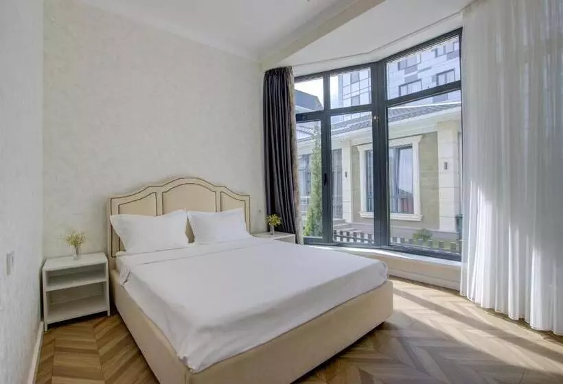 Novel Hotel And Apartments