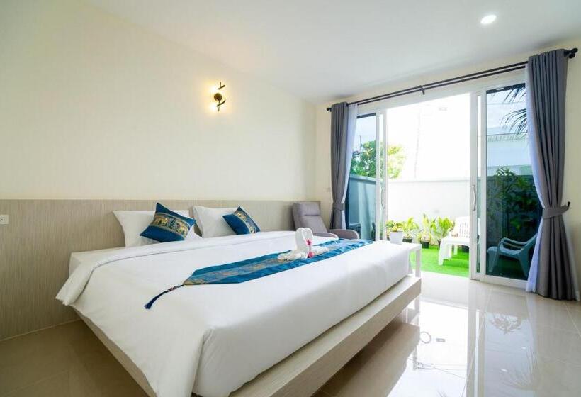 בית מלון כפרי Puean Chang Resort Phuket