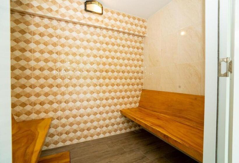 בית מלון כפרי Puean Chang Resort Phuket