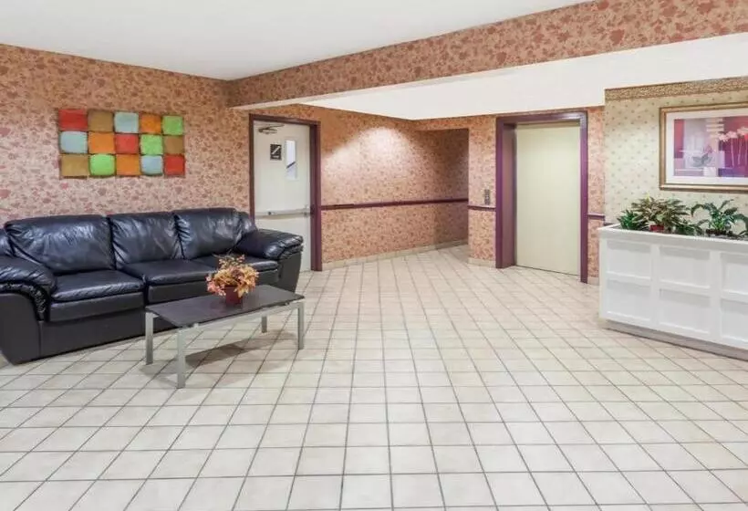ホテル Red Roof Inn Martinsburg