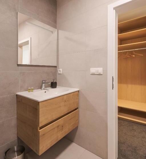 Hotel Taxis Bratislava   New Rooms