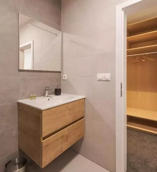 هتل Taxis Bratislava   New Rooms