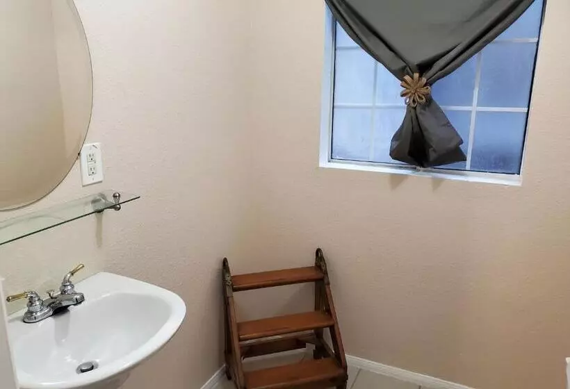 Hotelli The Treetop Terrace At The Historic Arrowhead Lodge