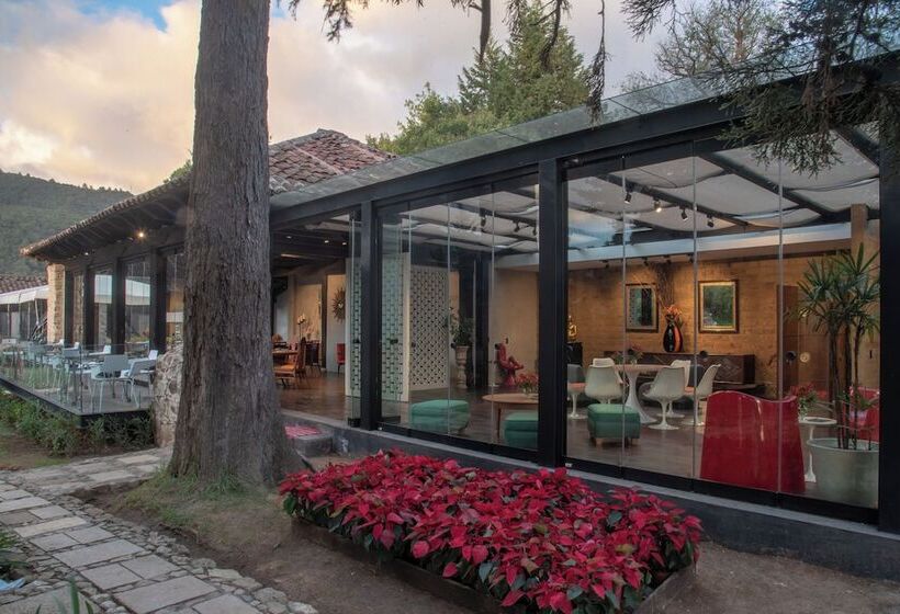 هتل Uvence Garden