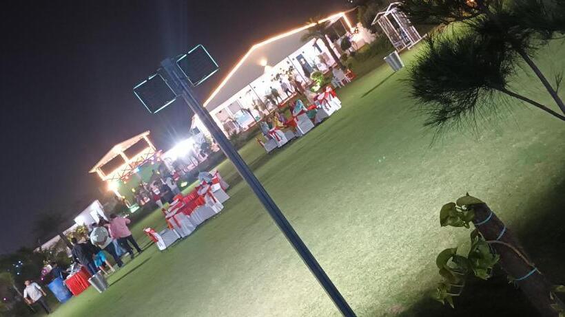 Hotelli Yashasvi Farm And Resorts