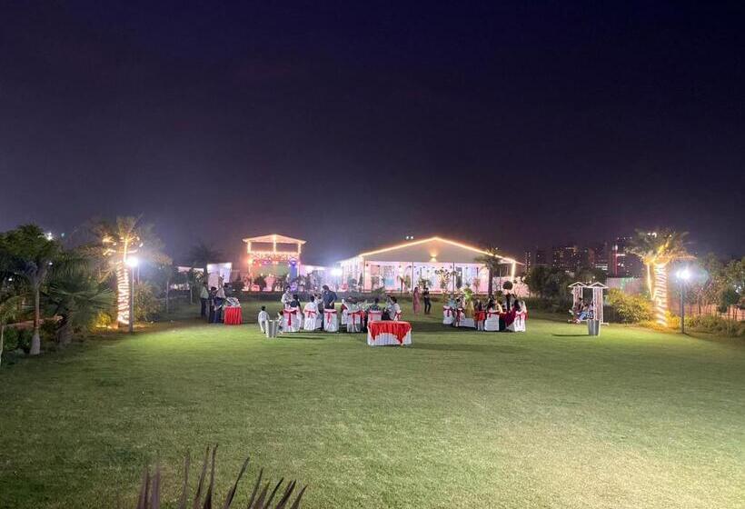 Hotelli Yashasvi Farm And Resorts